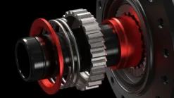 Dt-swiss DT Swiss 240 EXP MTB Straightpull Disc Bujes De 6 Agujeros 12x157mm Boost Carretes Rueda Trasera | Bike-Discount -Cyclo Gear Tienda DTSwiss 240 Hub Detail Ratchet EXP 1280x1280